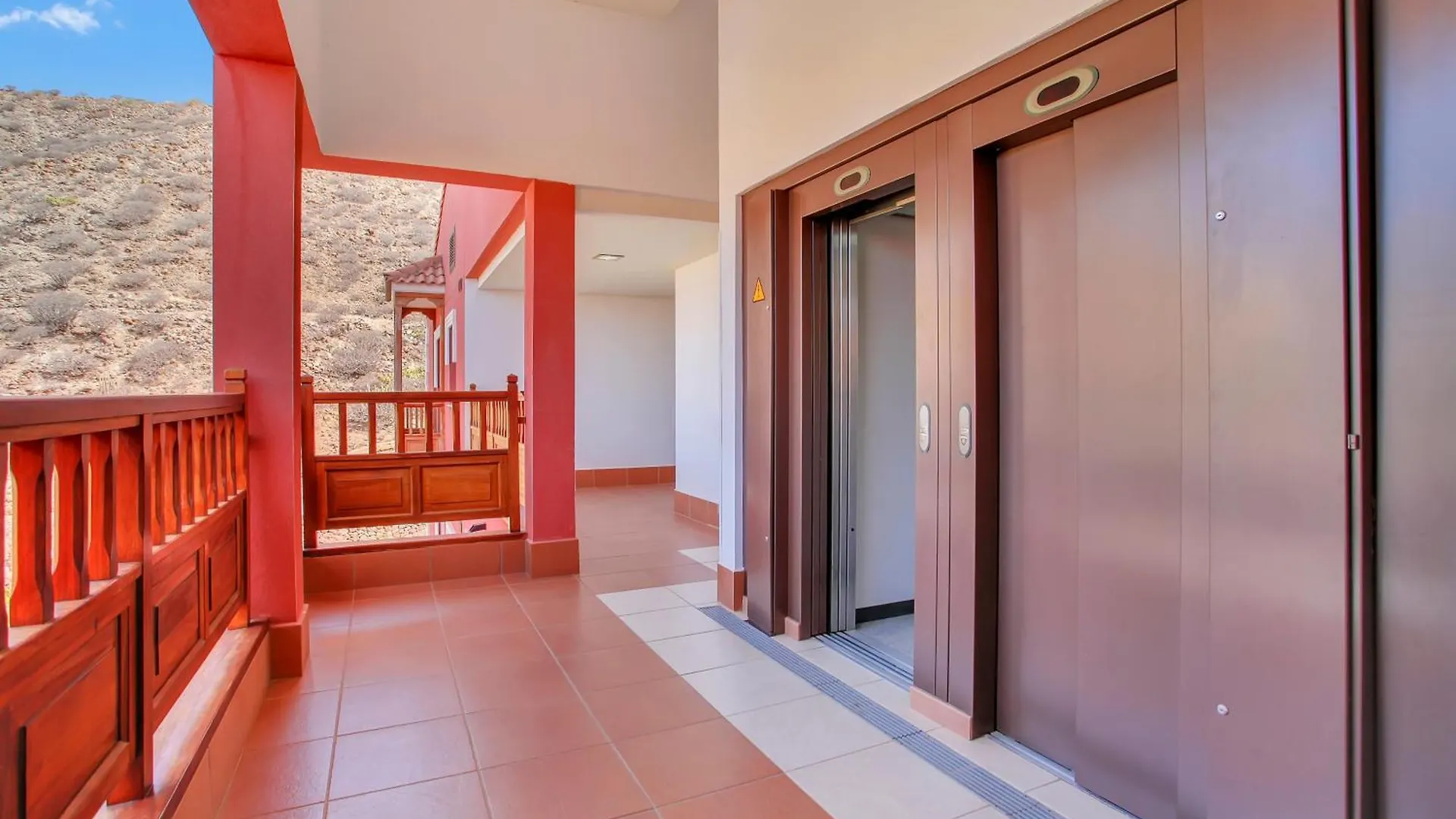 Apartment Best Mocan, Terrace Garden, Garage, Pool, Fiber Palm-mar