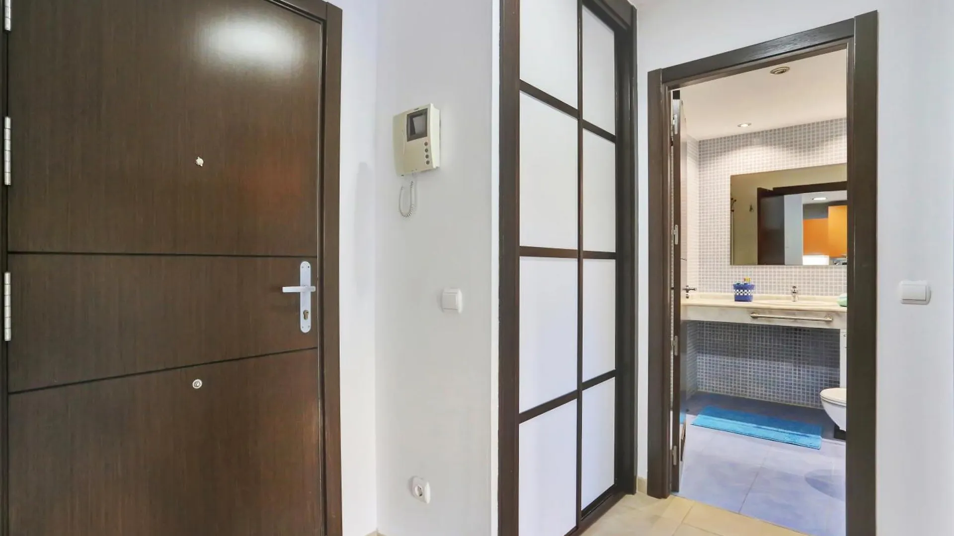 Best Mocan, Terrace Garden, Garage, Pool, Fiber Palm-mar
